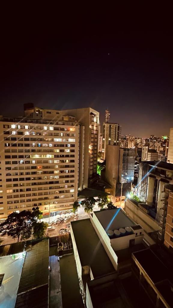 Apto Carmelita I Andar alto e excelente localização I Centro BH, Mercado Central, Maletta