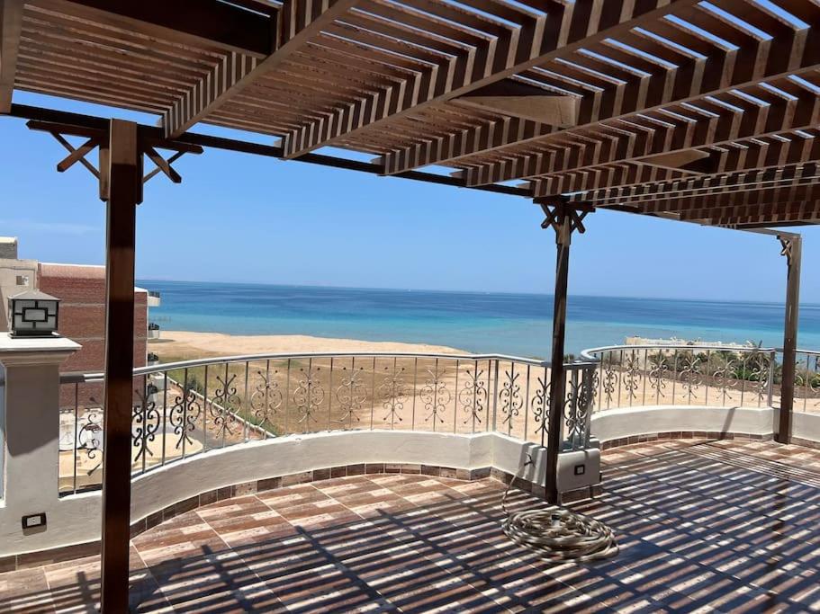 Sea waves duplex