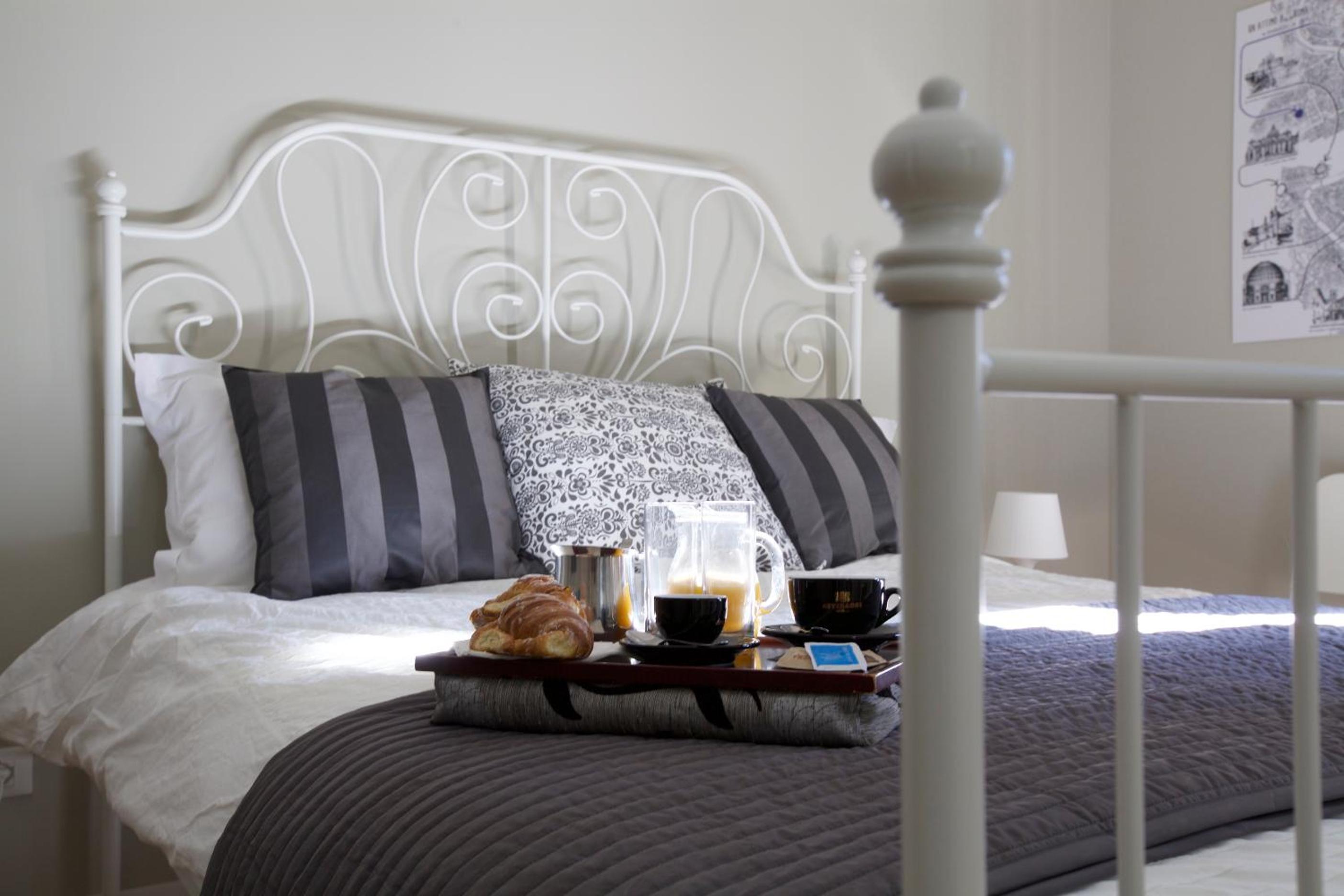 Un Attimo A Roma B&B