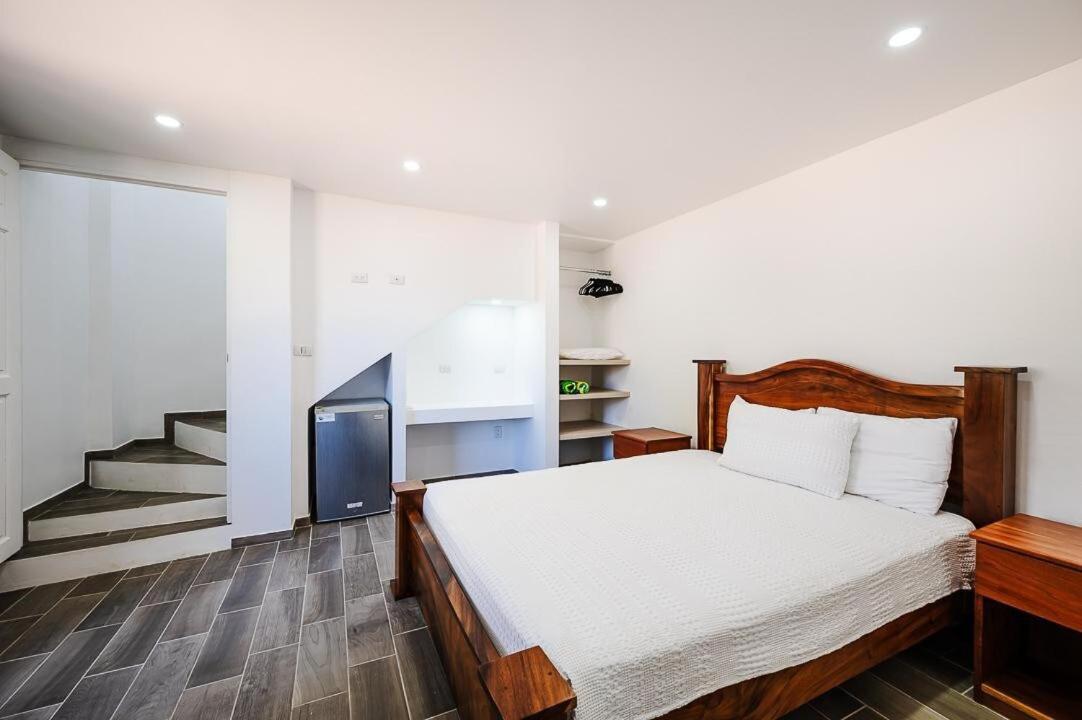 Charming Apartment Steps to the Beach