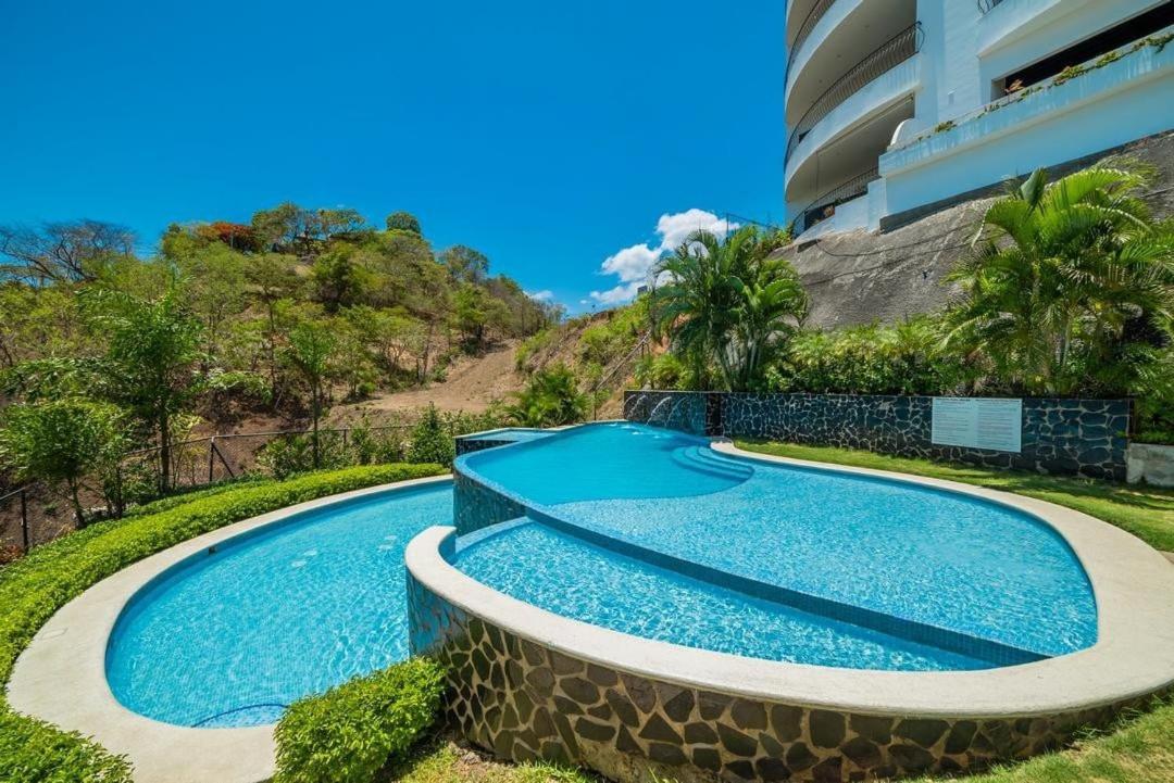 Oceanfront Infinity Pool and Sunset Veranda