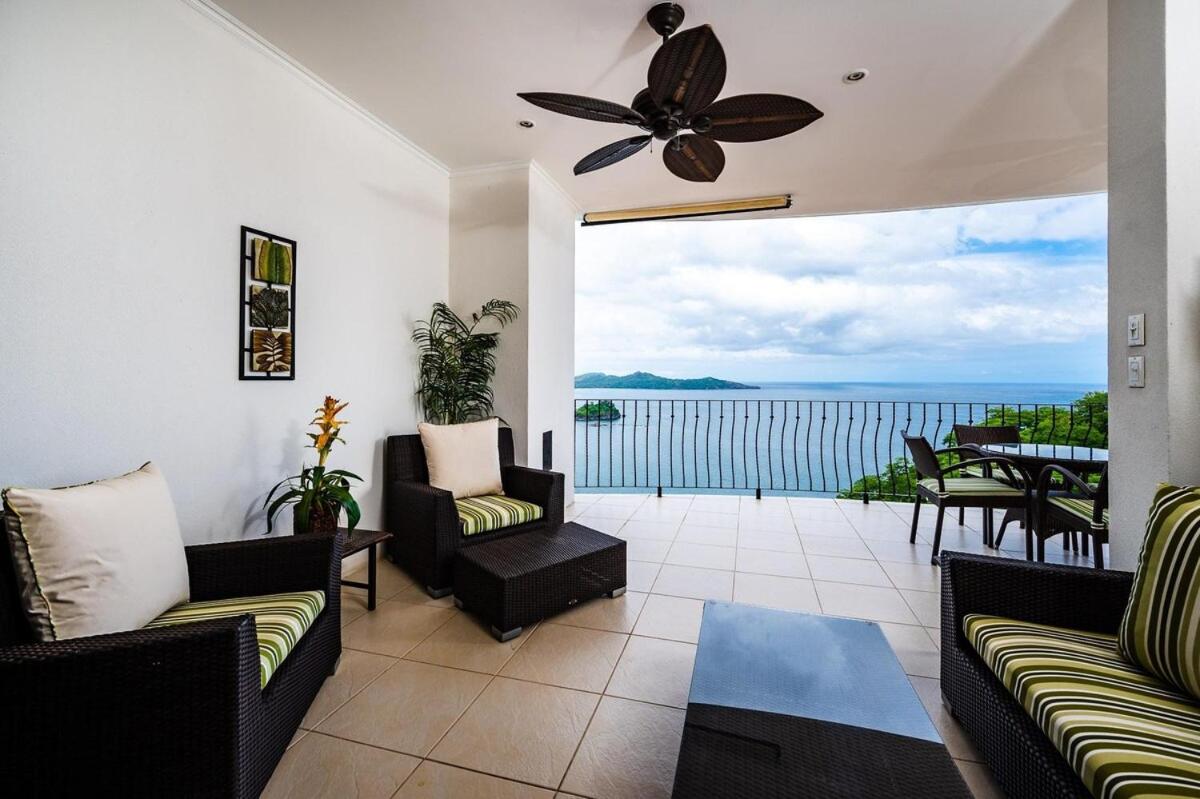 Ocean-Views, Infinity Pools & Private Veranda
