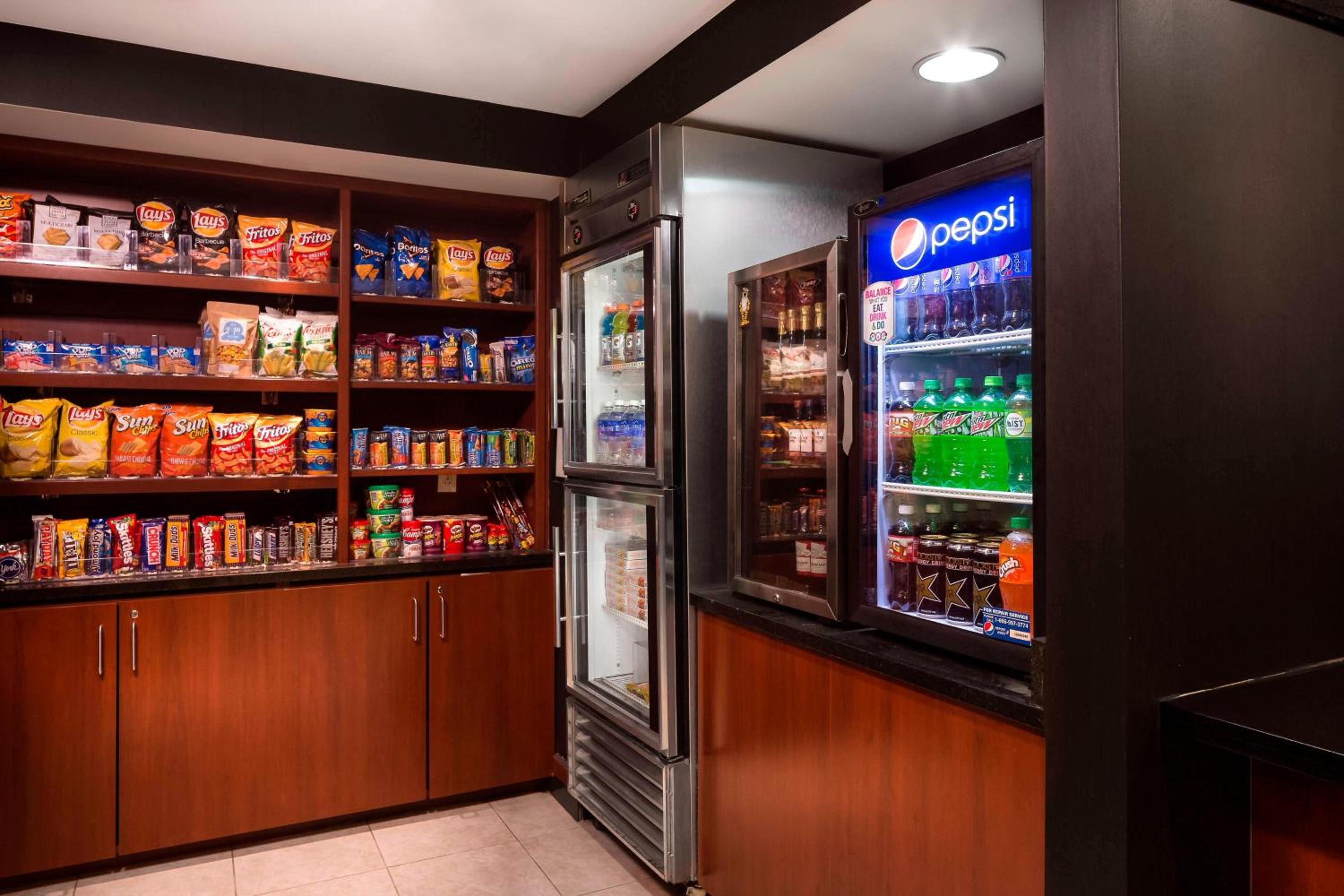 Columbia Vacations - Courtyard by Marriott Columbia - Property Image 3