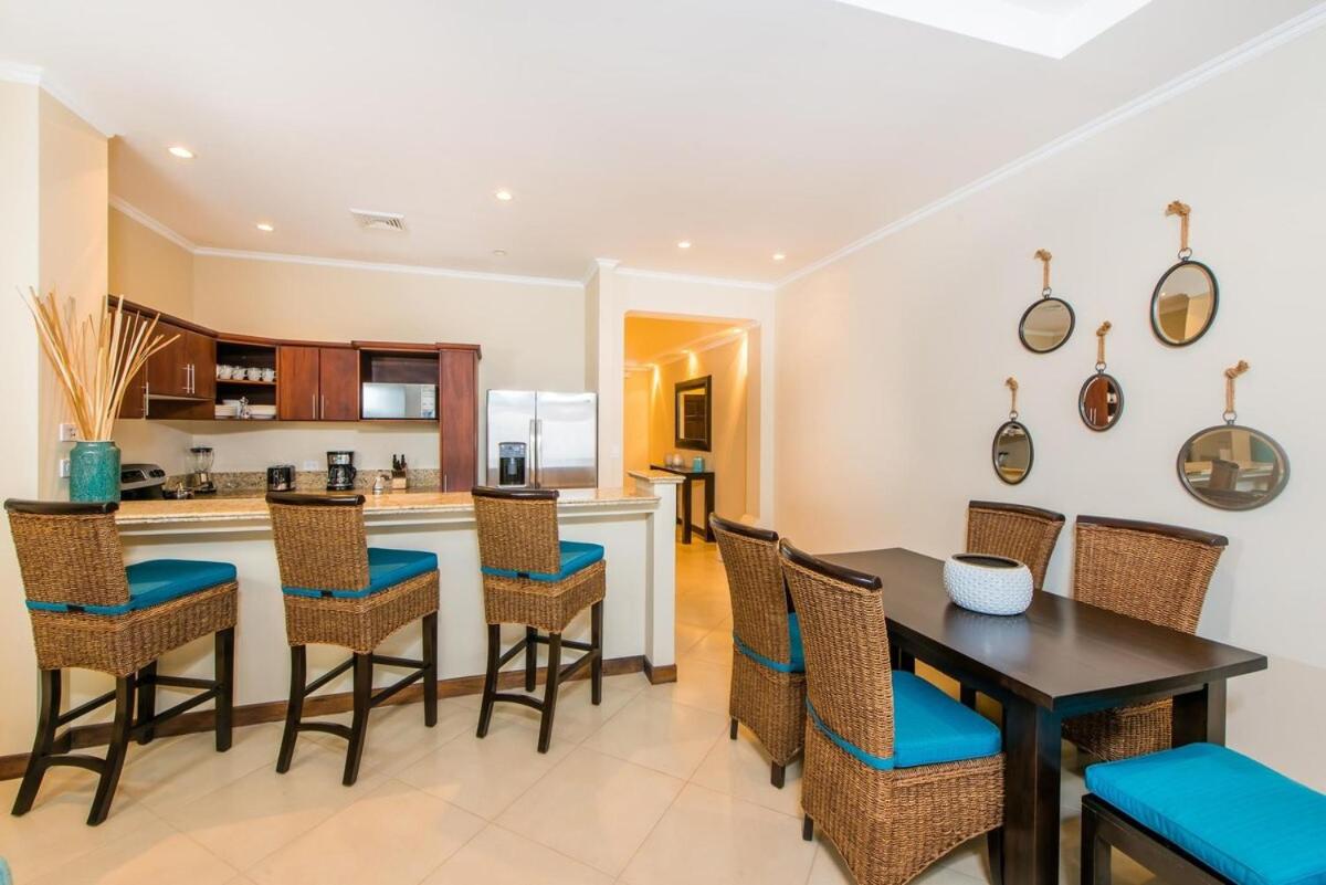 Amazing Ocean Views & Sunsets 2 Pools