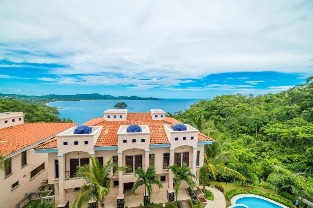 Amazing Ocean Views & Sunsets 2 Pools