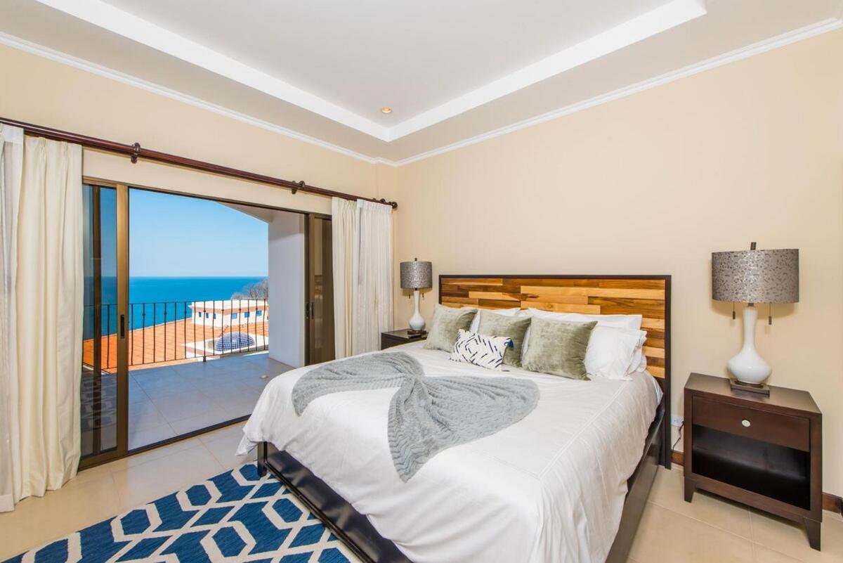 Amazing Ocean Views & Sunsets 2 Pools