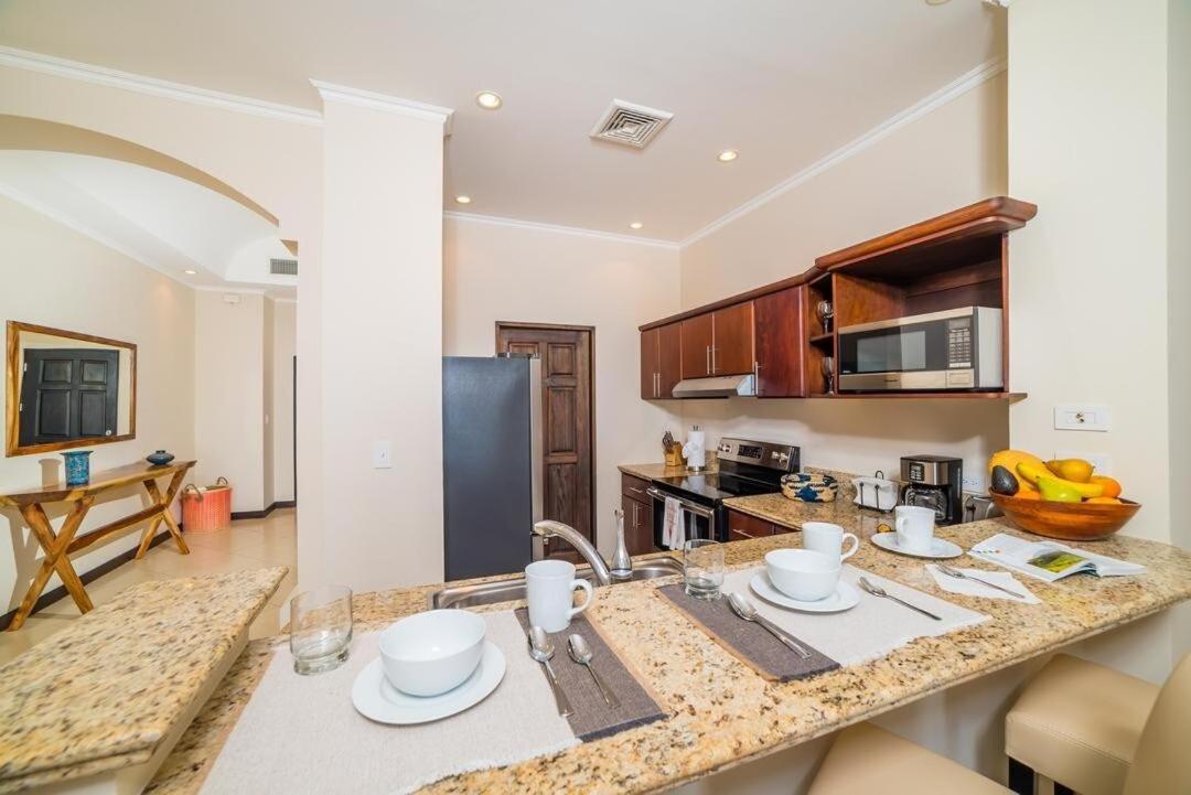 Oceanviews, Private Veranda, 2 Pools & Concierge