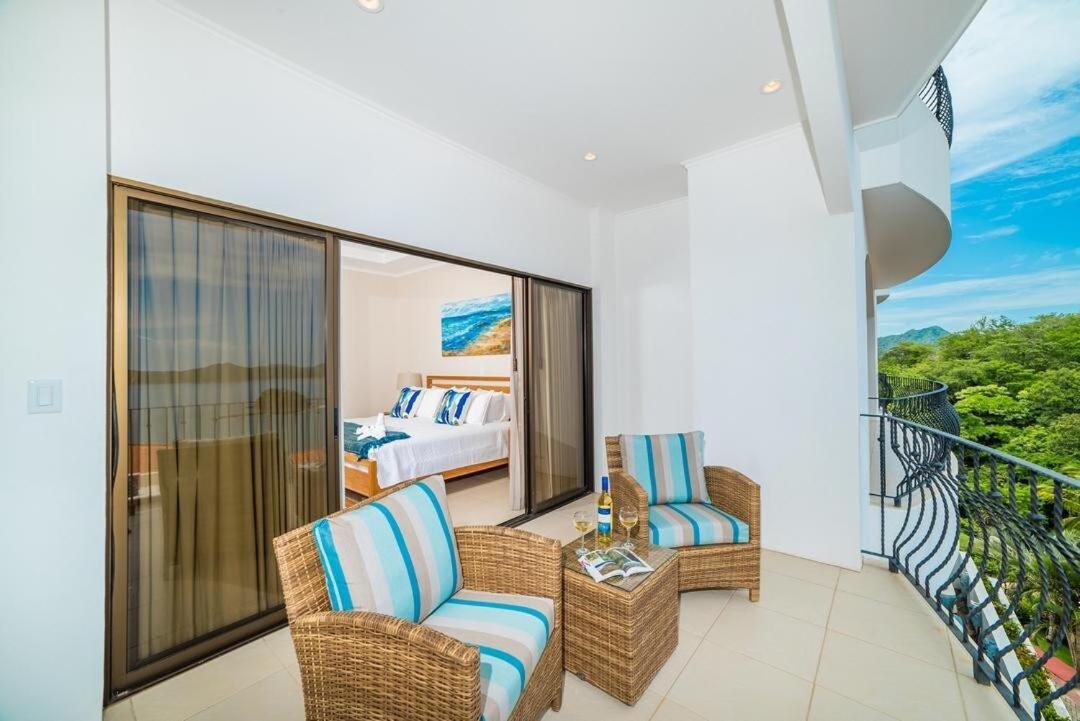 Oceanviews, Private Veranda, 2 Pools & Concierge