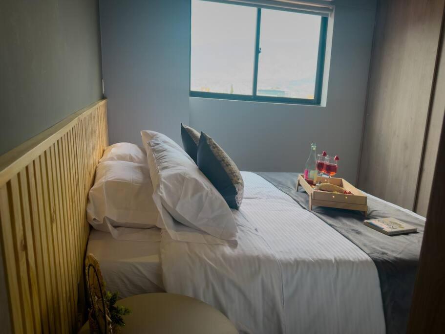 Completo y confortable apartamento en Medellin 8-02