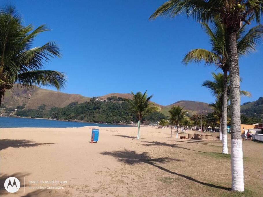 Apartamento amplo, 180m da praia