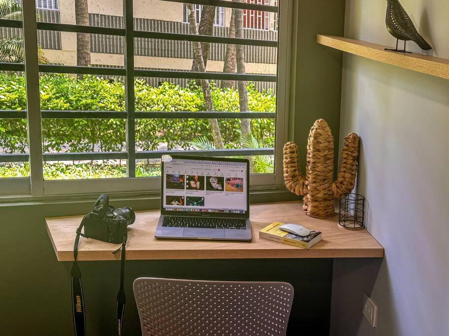 Oasis urbano apartamento en laureles - Medellín 1-02