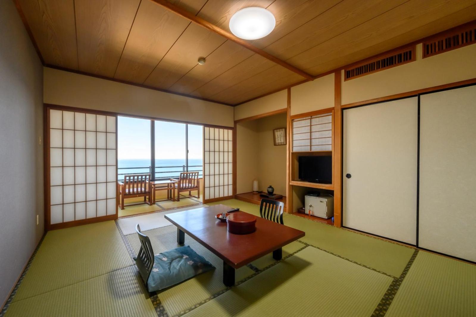 絶景海風癒し庵 新八屋