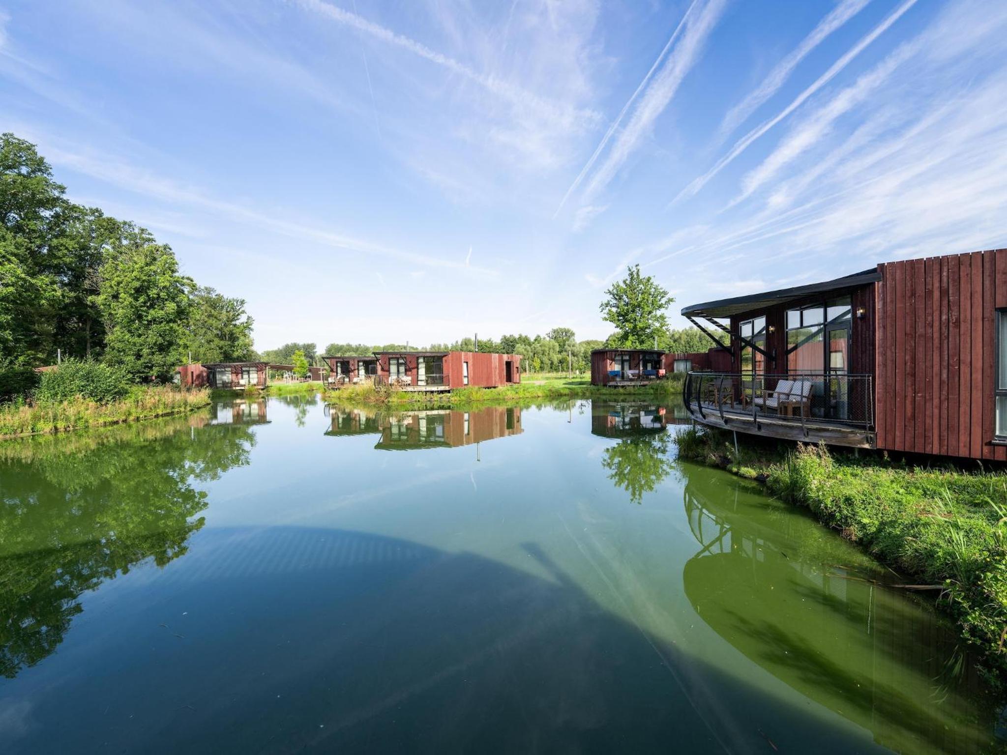 Waterside Elegance Sky Pad