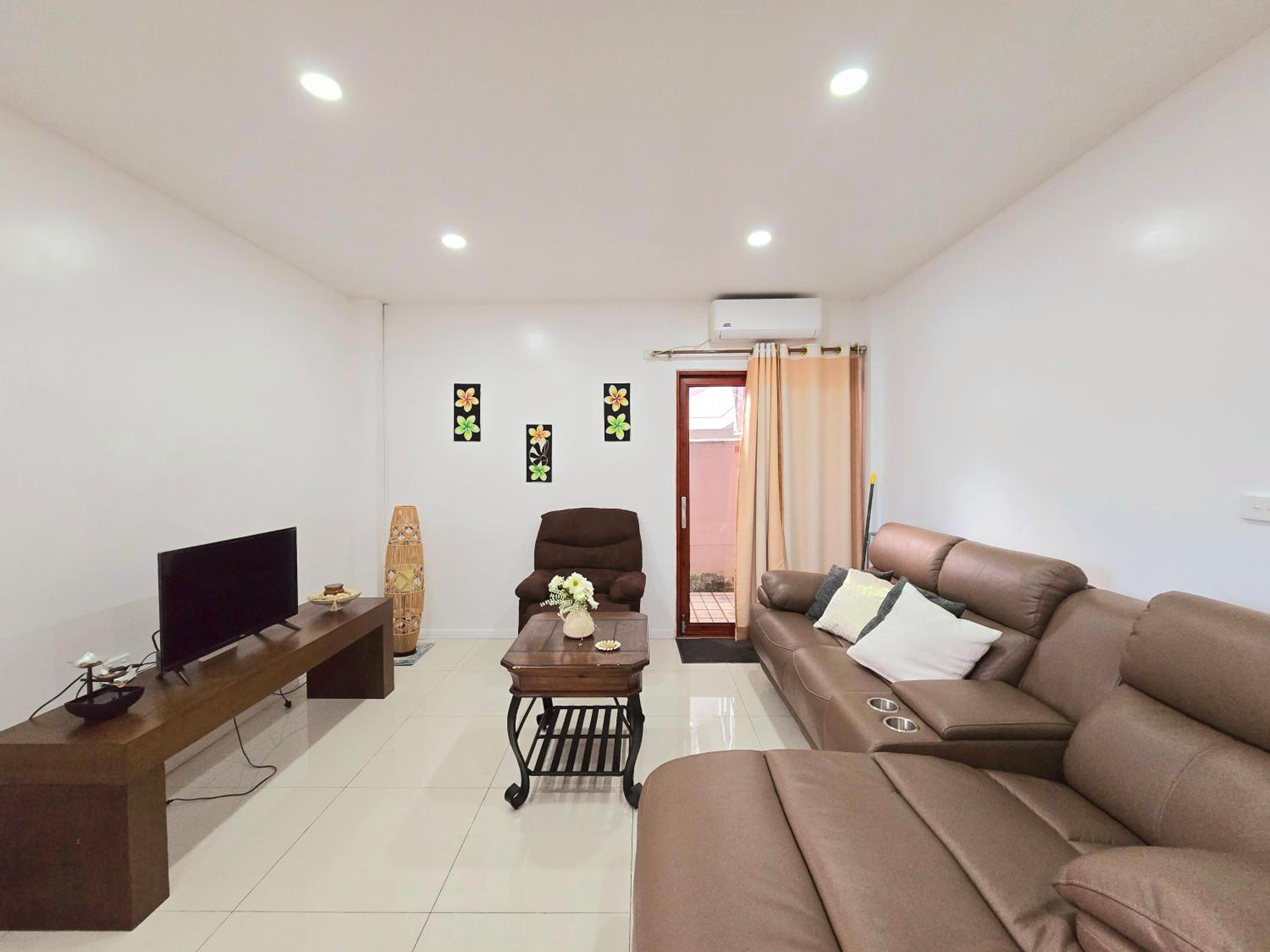 Entire 1 Bedroom Apartment in Suva City Centre - view 12