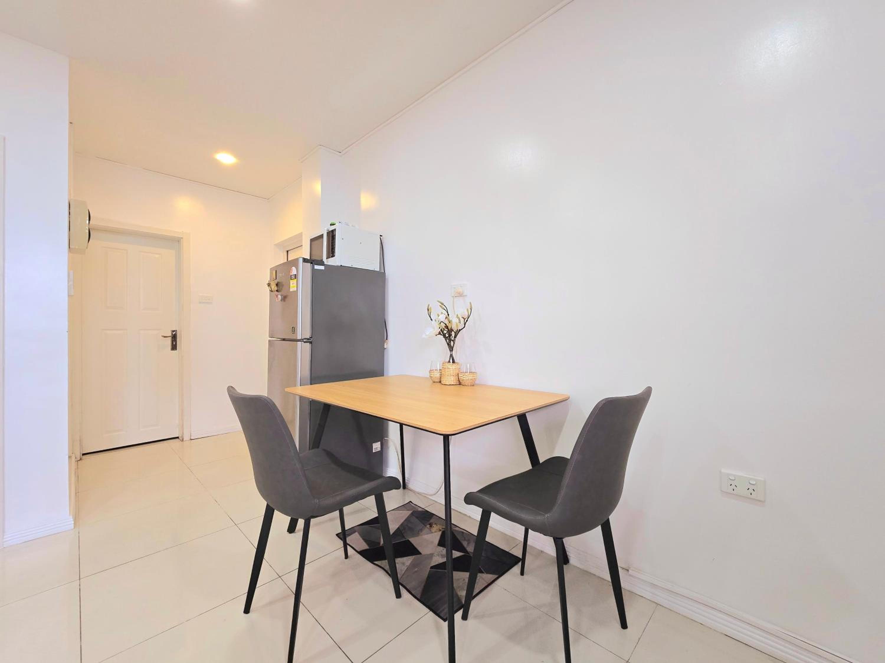 Entire 1 Bedroom Apartment in Suva City Centre - view 10