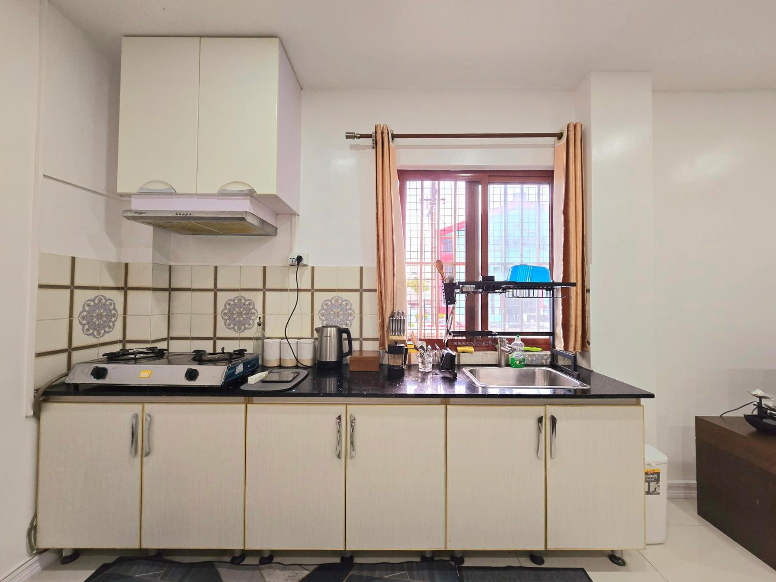 Entire 1 Bedroom Apartment in Suva City Centre - view 13