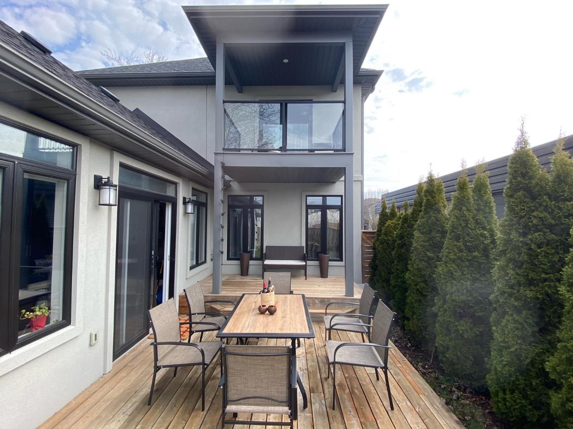 Belleville Vacations - 3 Bedroom Villa by the Marina - Property Image 8