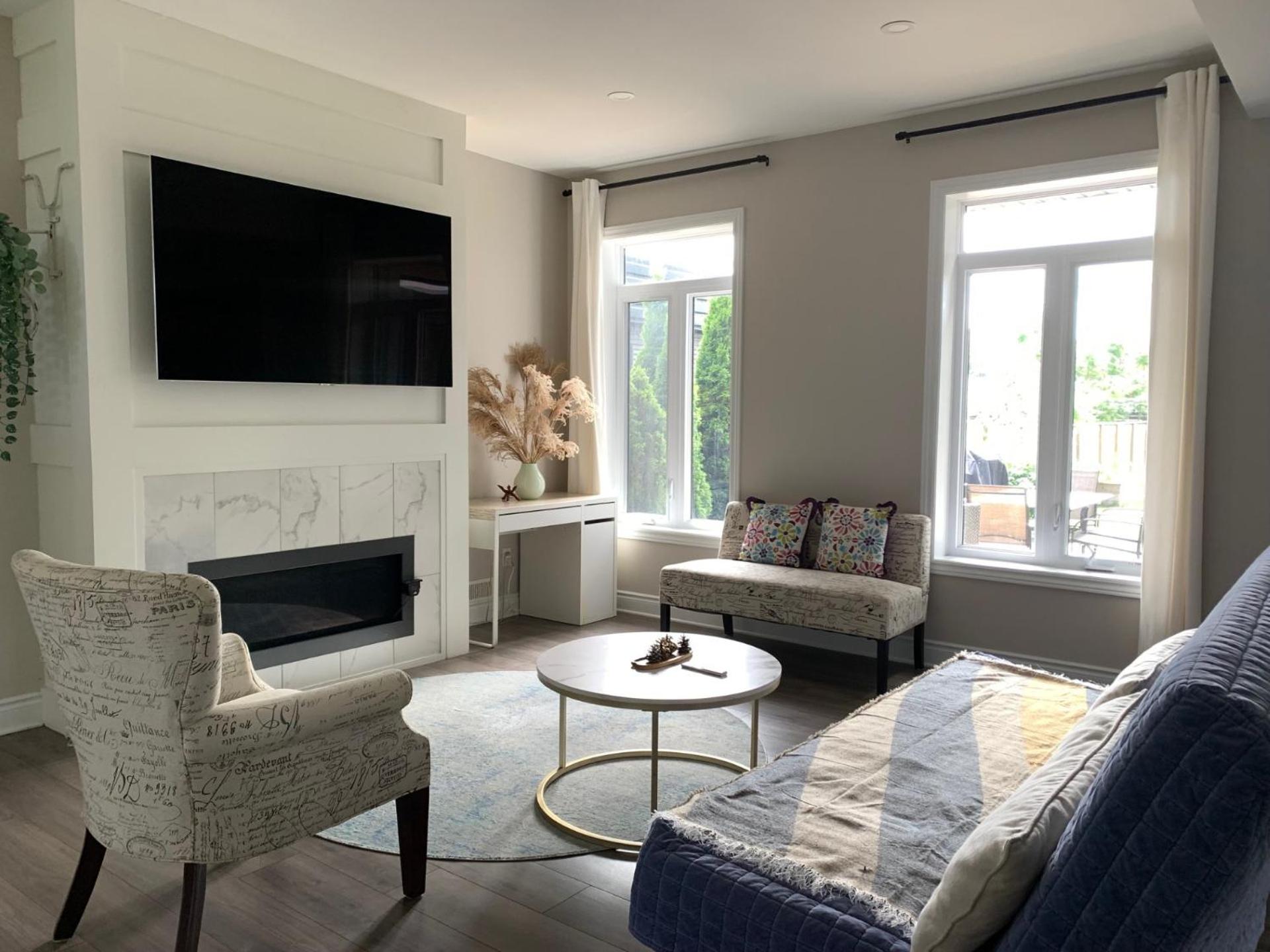 Belleville Vacations - 3 Bedroom Villa by the Marina - Property Image 13