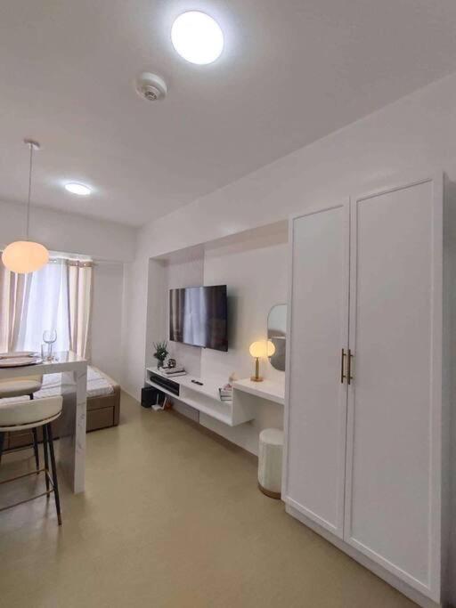 Amenity View Studio Unit view 4