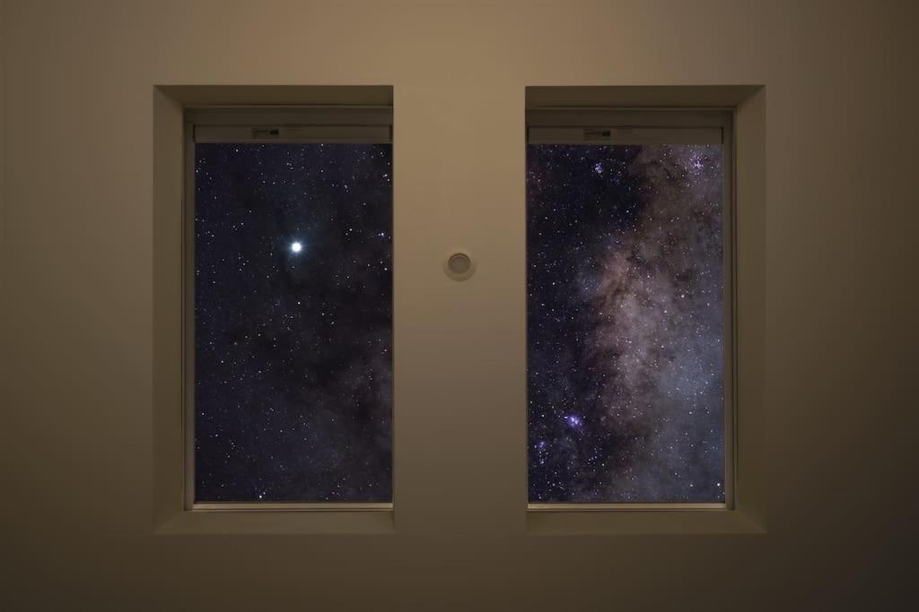 Star Gaze From Your Bed view 4