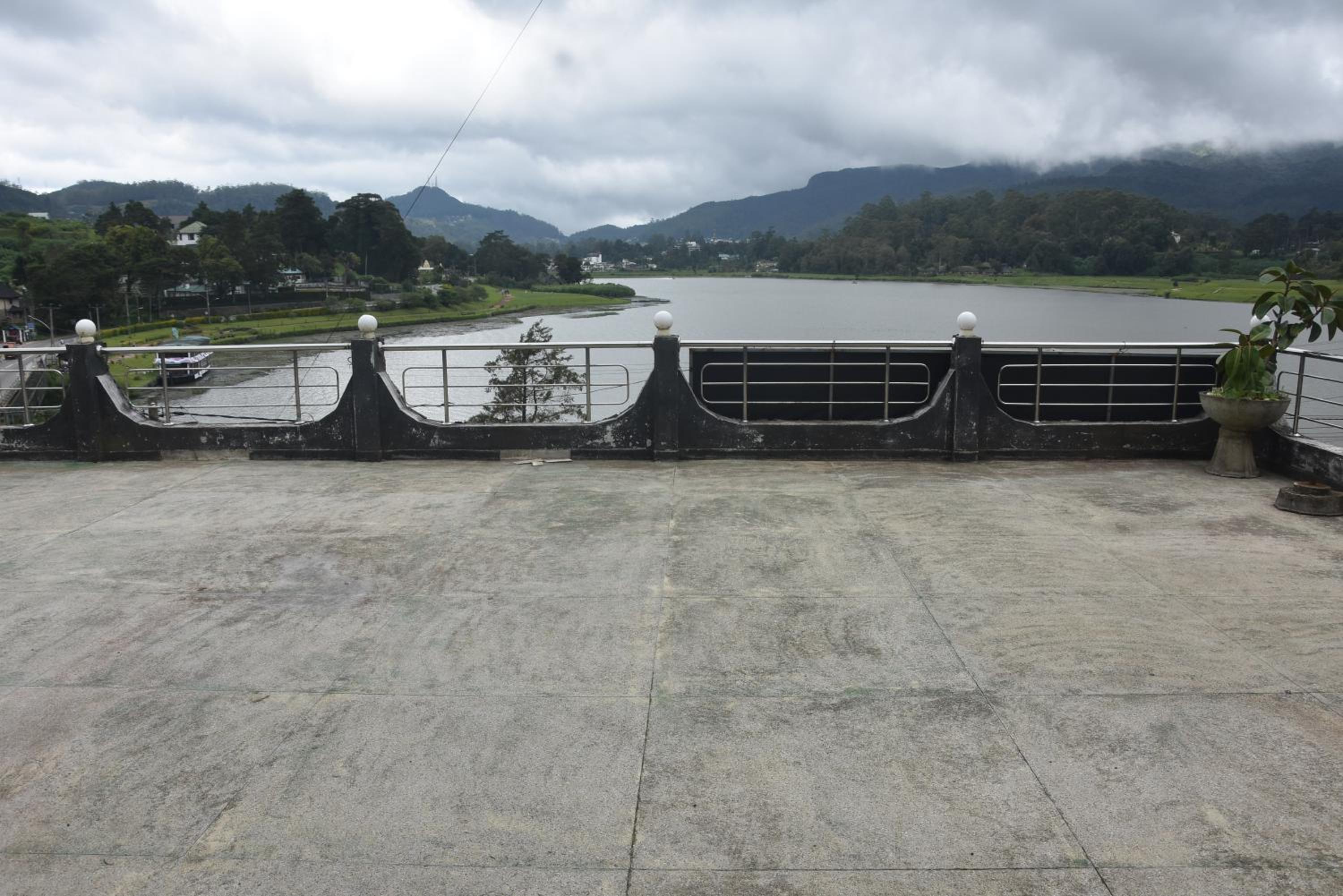 Nuwaraeliya H2O Lakeside view 2