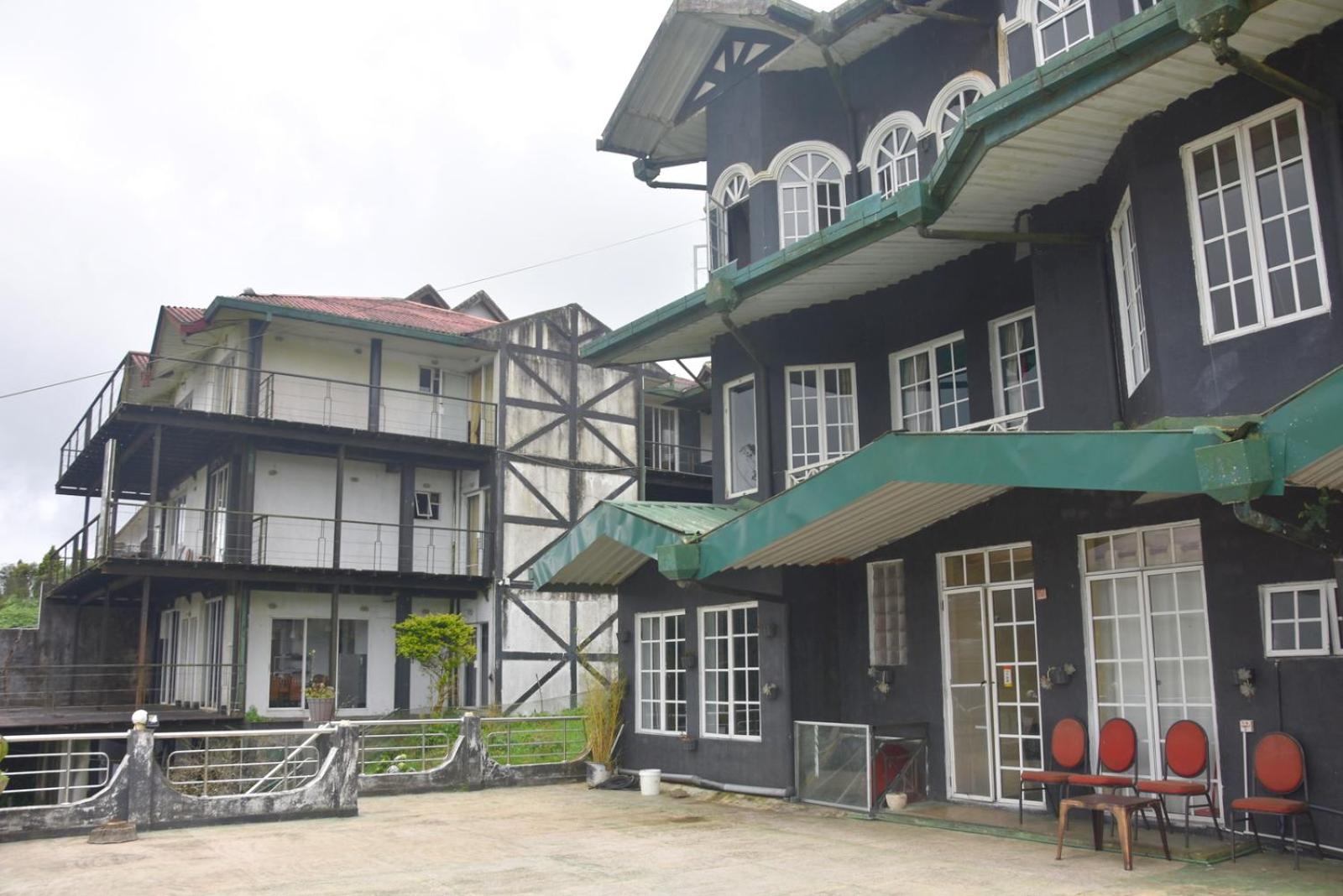 Nuwaraeliya H2O Lakeside view 3