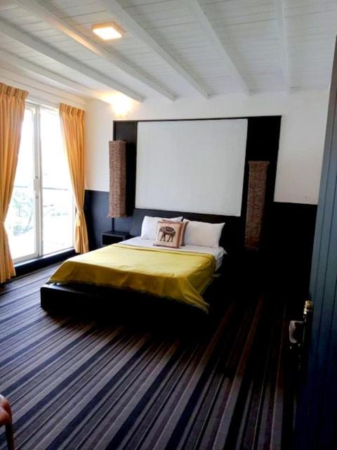 Nuwaraeliya H2O Lakeside view 4