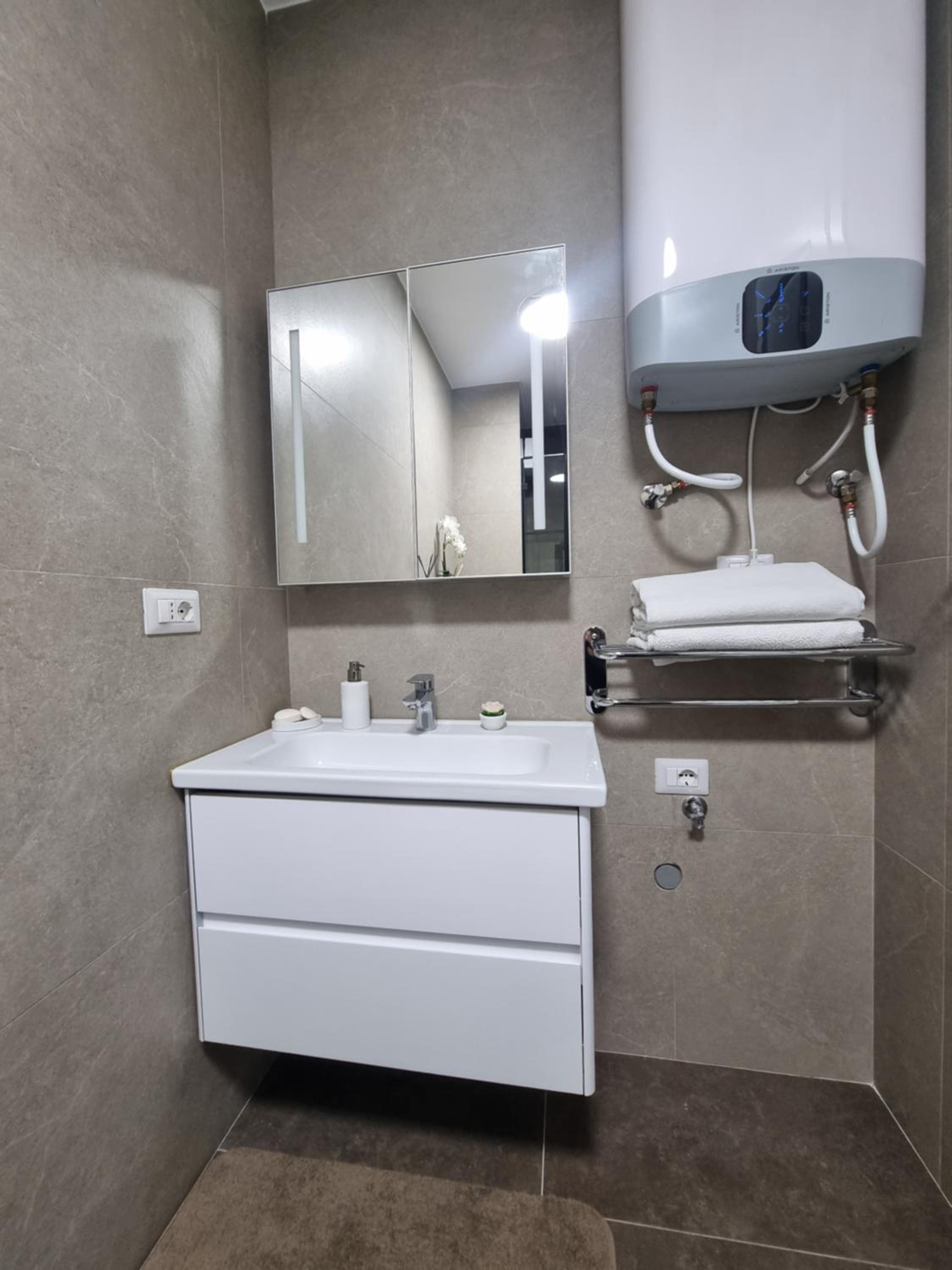 EmeraldApartament