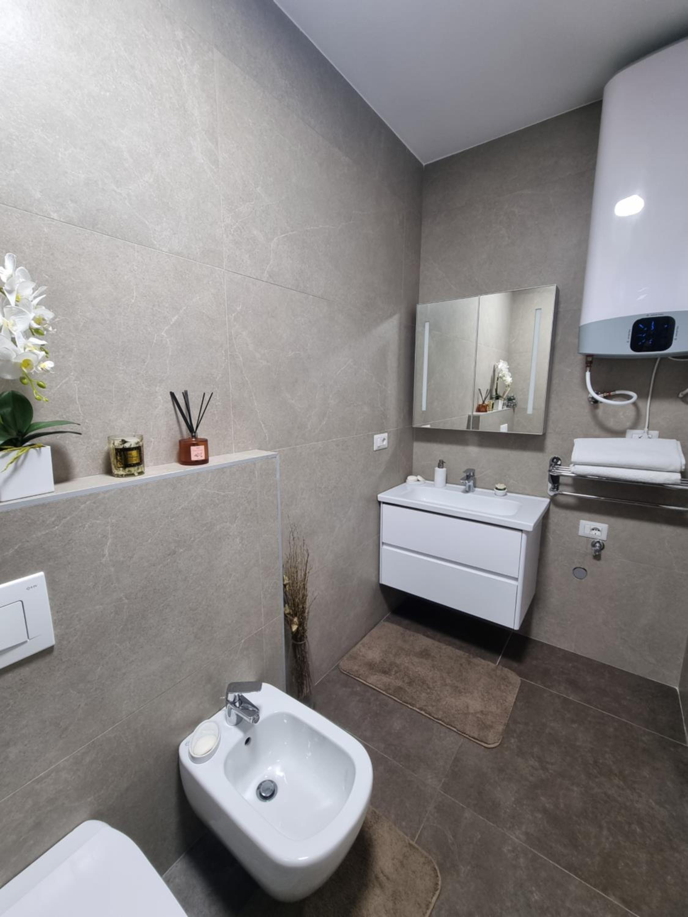 EmeraldApartament