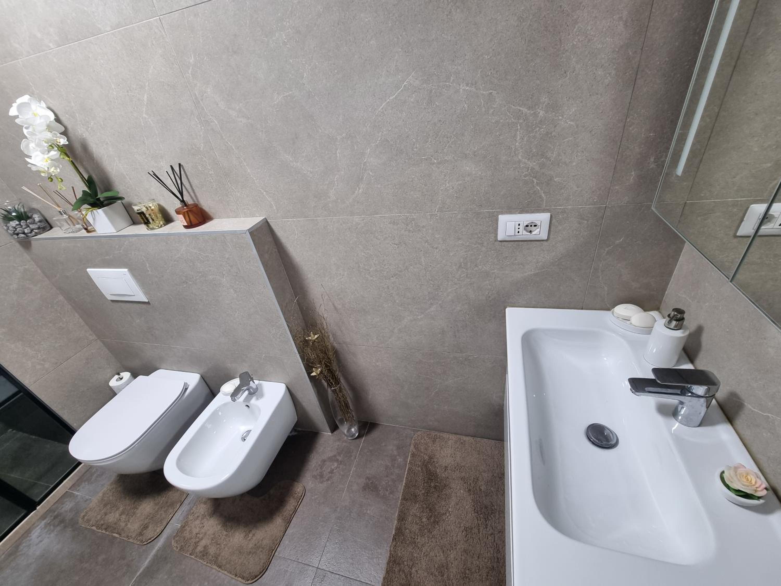 EmeraldApartament