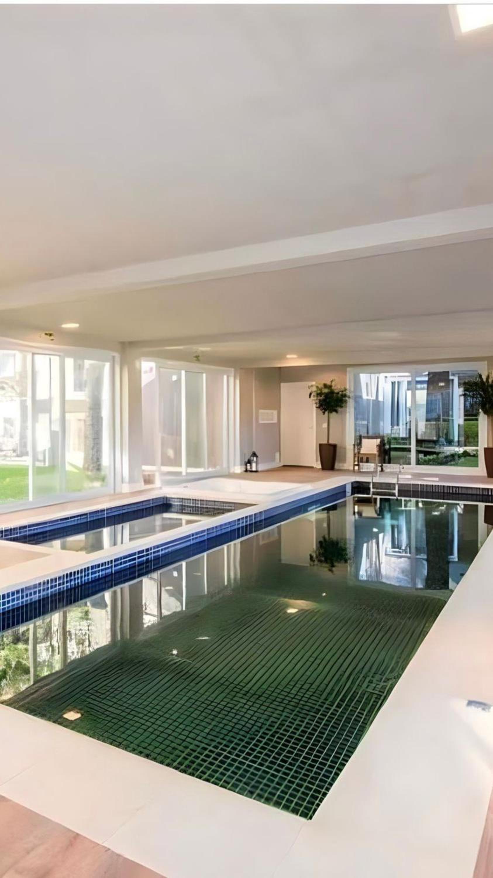 Lindo e aconchegante com lareira cond c/ piscina