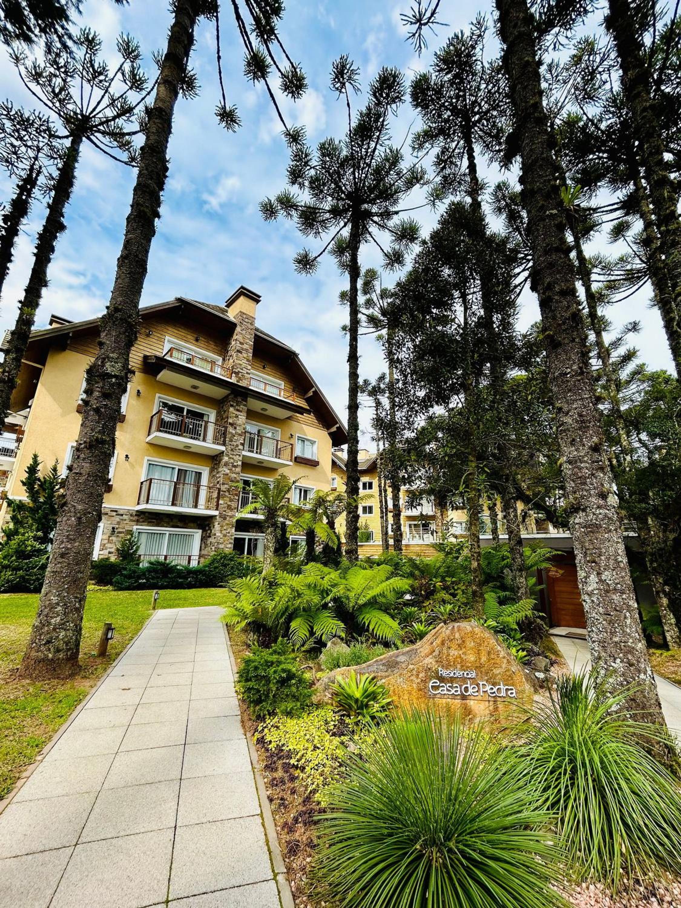 Lindo e aconchegante com lareira cond c/ piscina