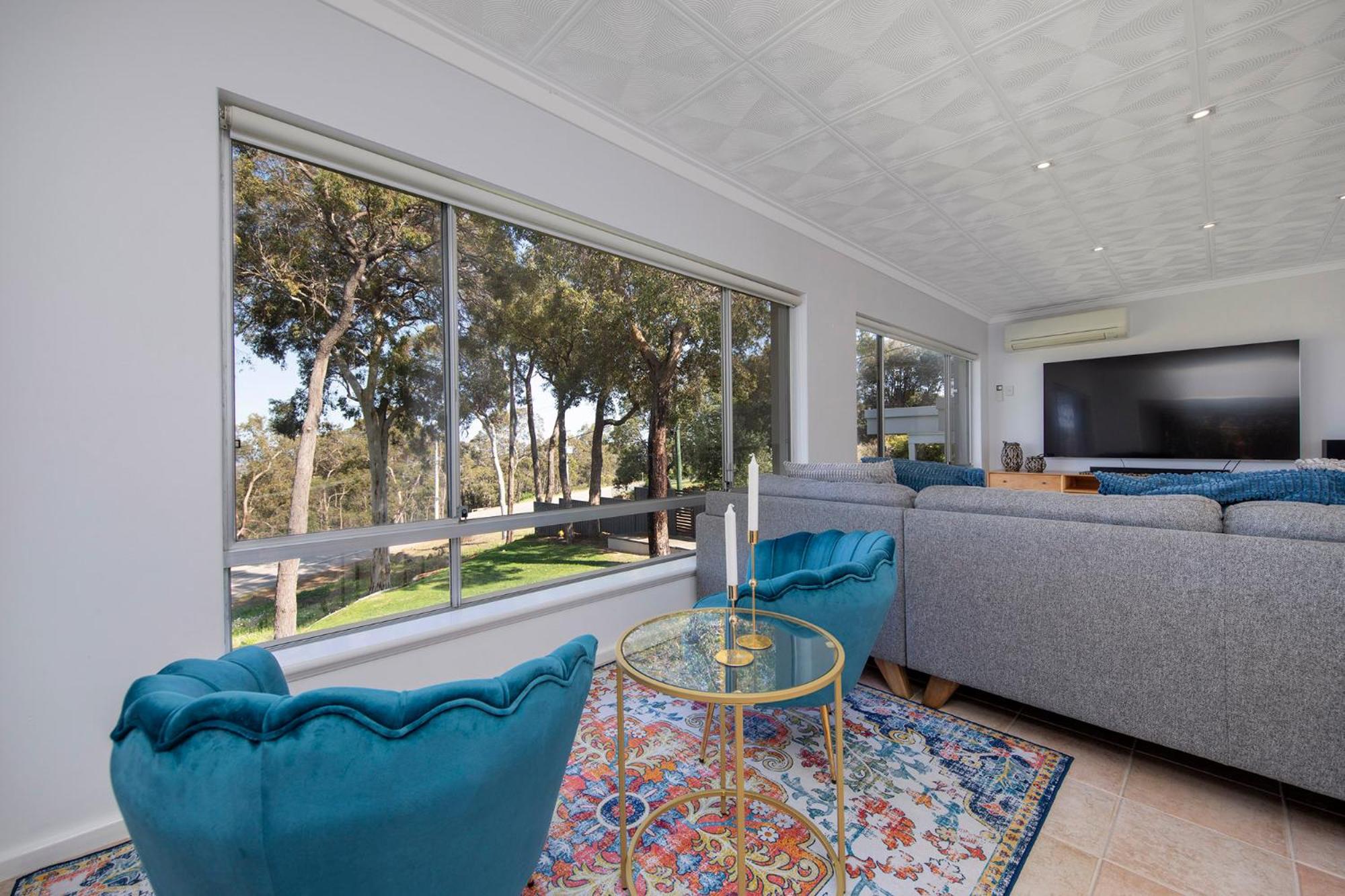 Lesmurdie Lodge