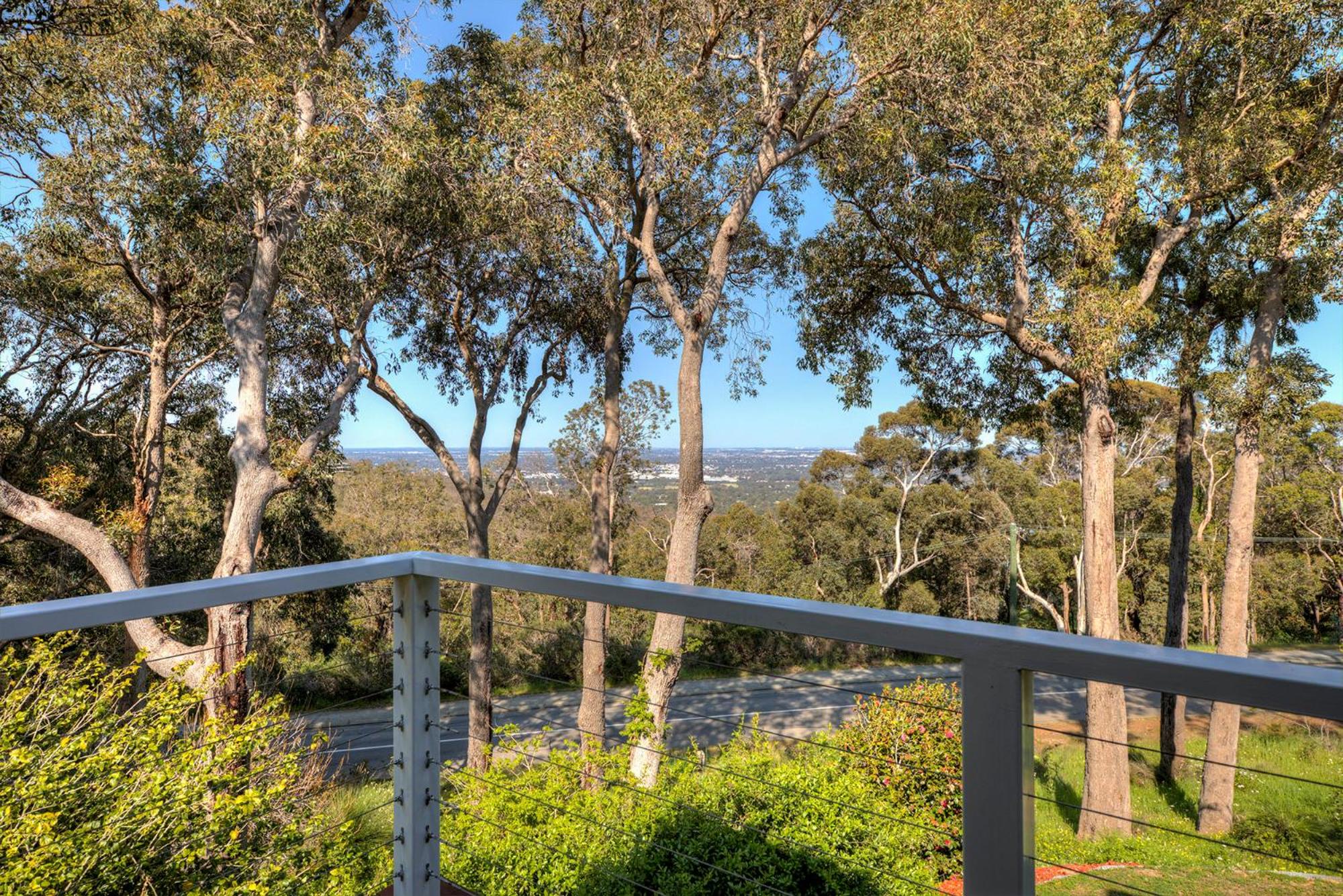 Lesmurdie Lodge