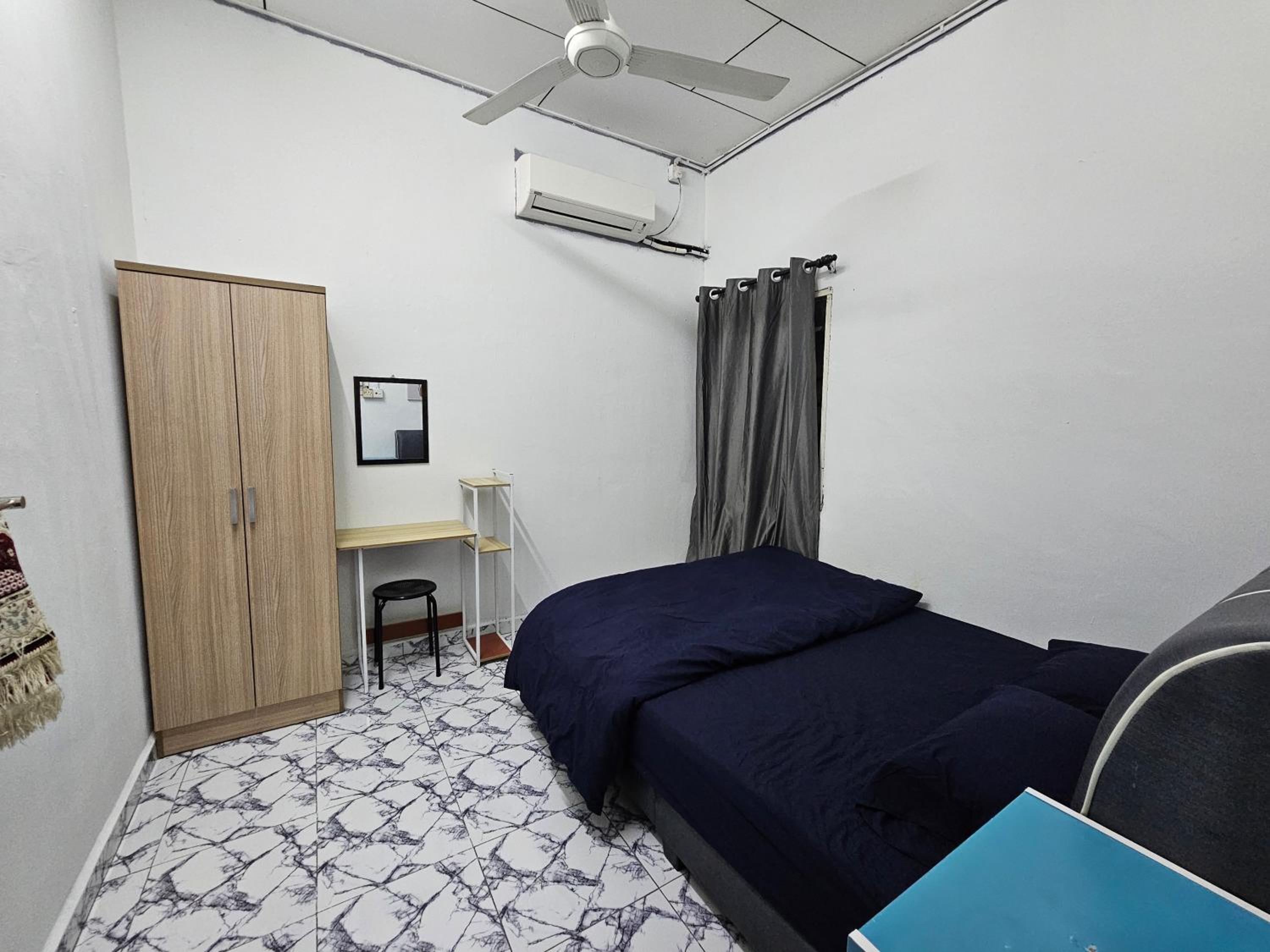 Homestay Una Kangar view 3
