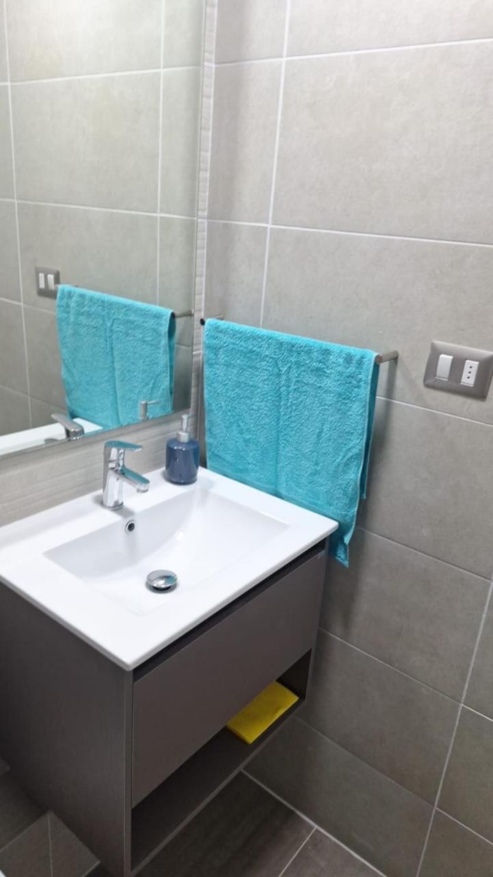Departamento nuevo Santa Rosa del Mar, familiar, bien iluminado y cerca de todo, con estacionamiento gratis