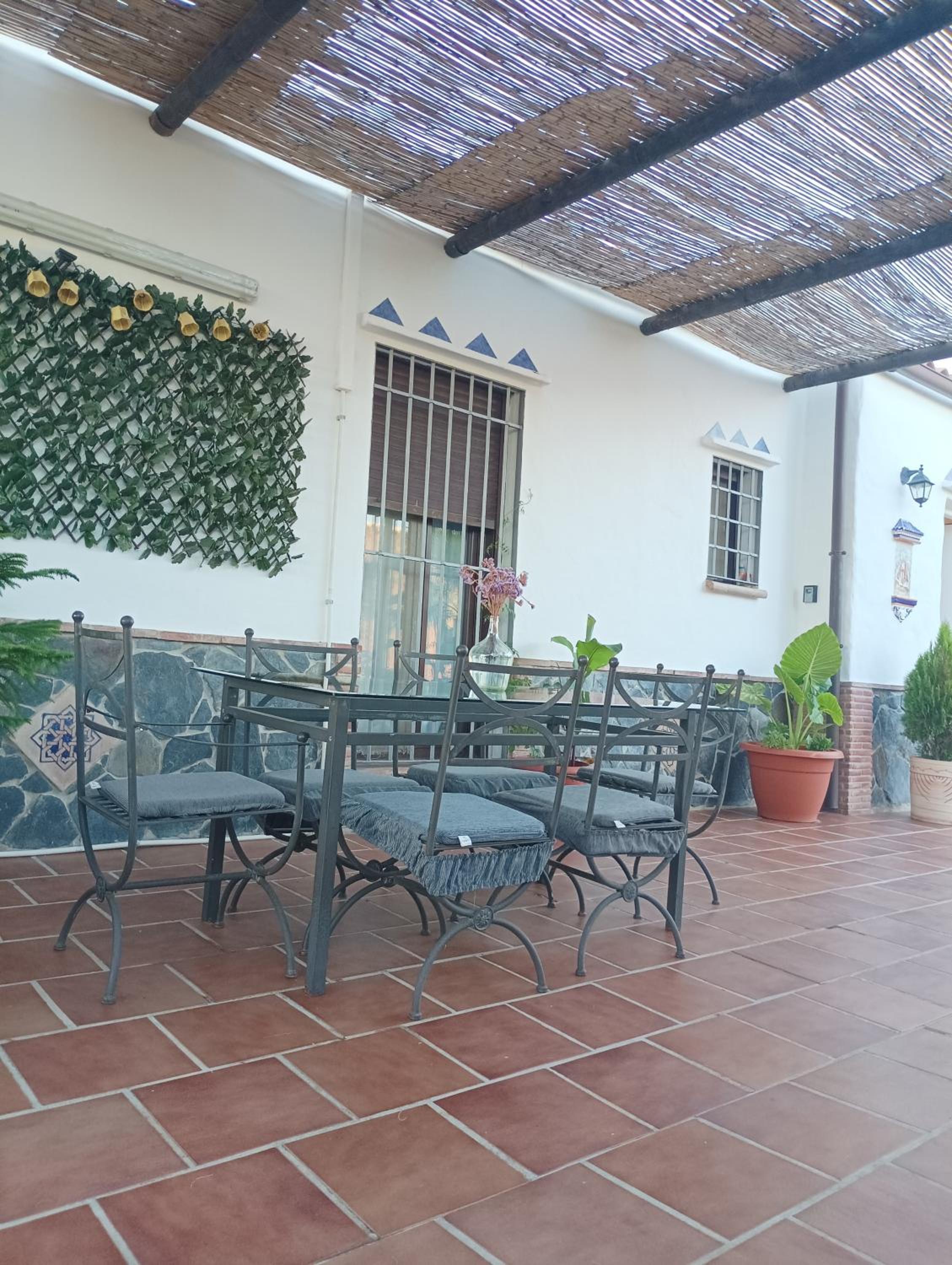 Casa la viña de la tireta