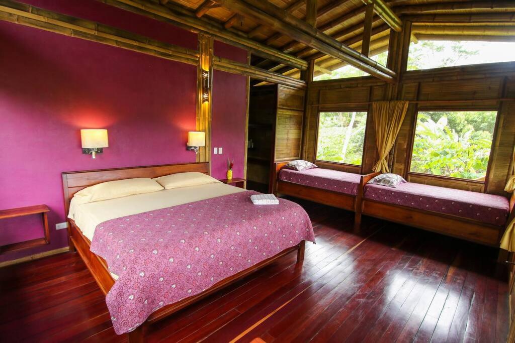 Bamboo Jungle Cabin 3 nights minimum stay