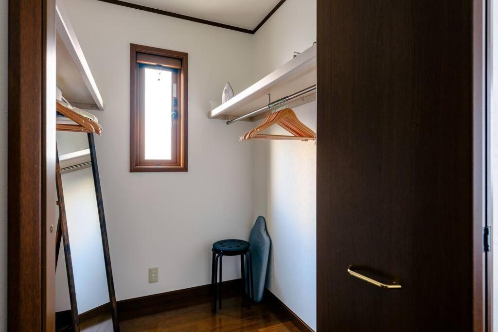 Haresora Mukojima Ikken House
