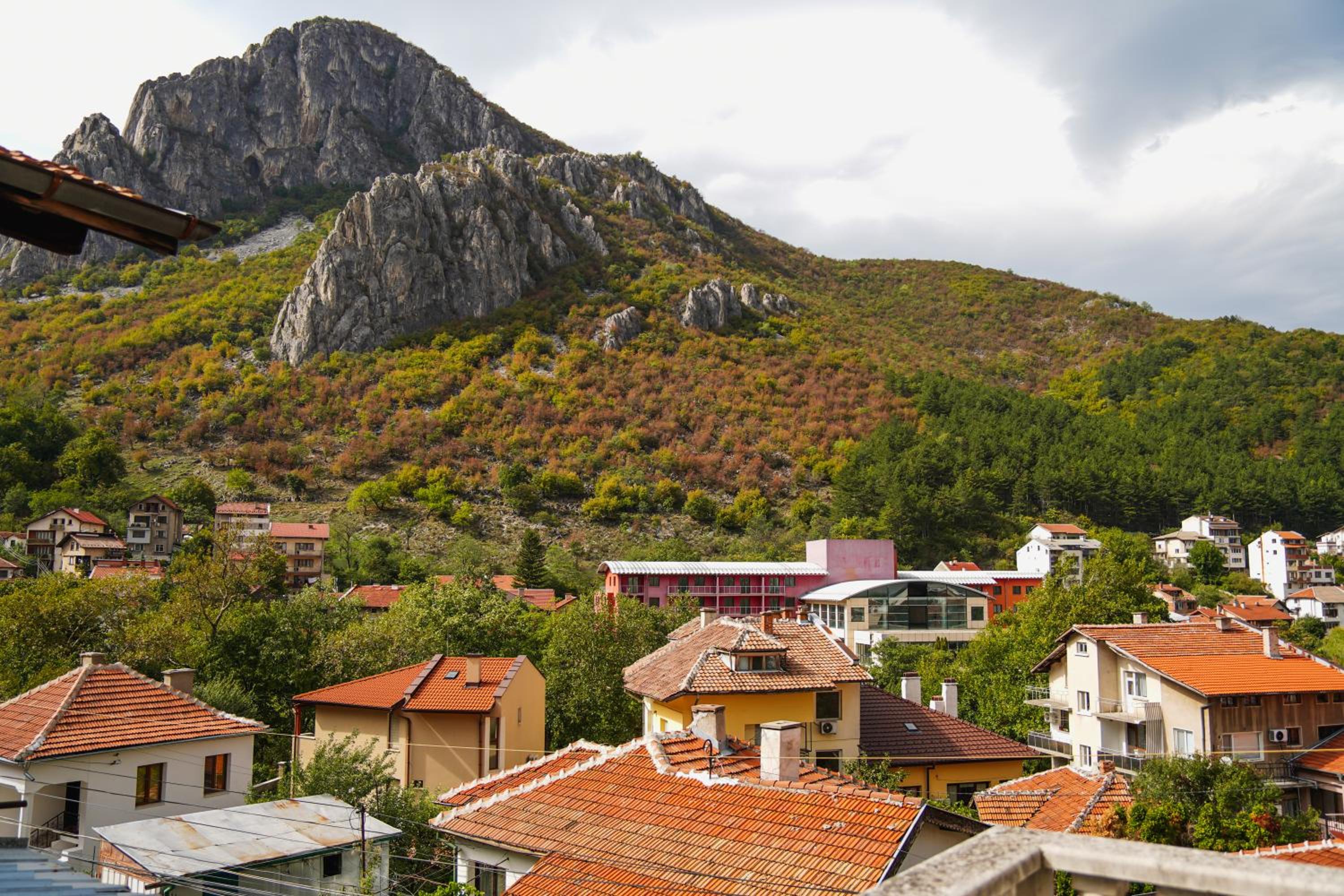 Rade III-Vratsa Exclusive mountain view