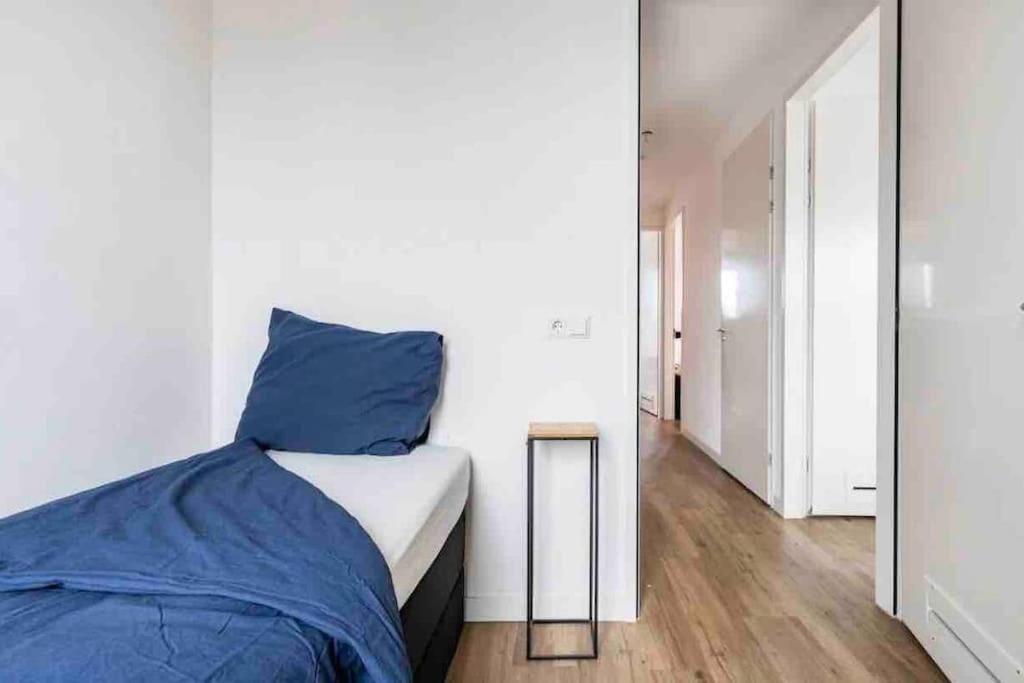 120m2 Spacious 4-bedroom Apartment with Roofterras