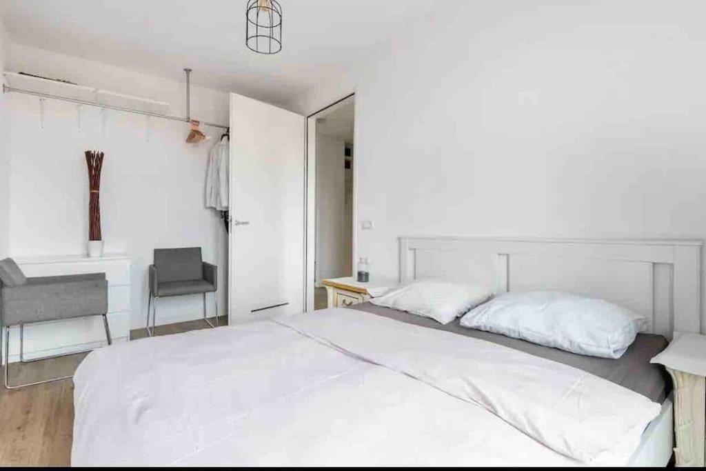 120m2 Spacious 4-bedroom Apartment with Roofterras