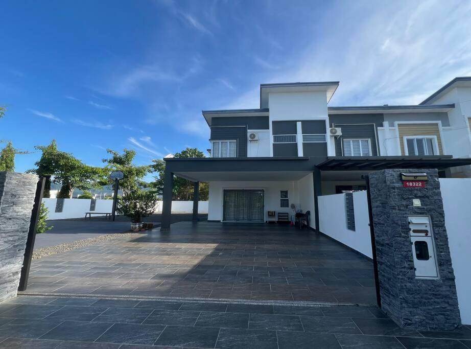 Essential Homestay in Tawau - Bandar Sri Indah photo 1