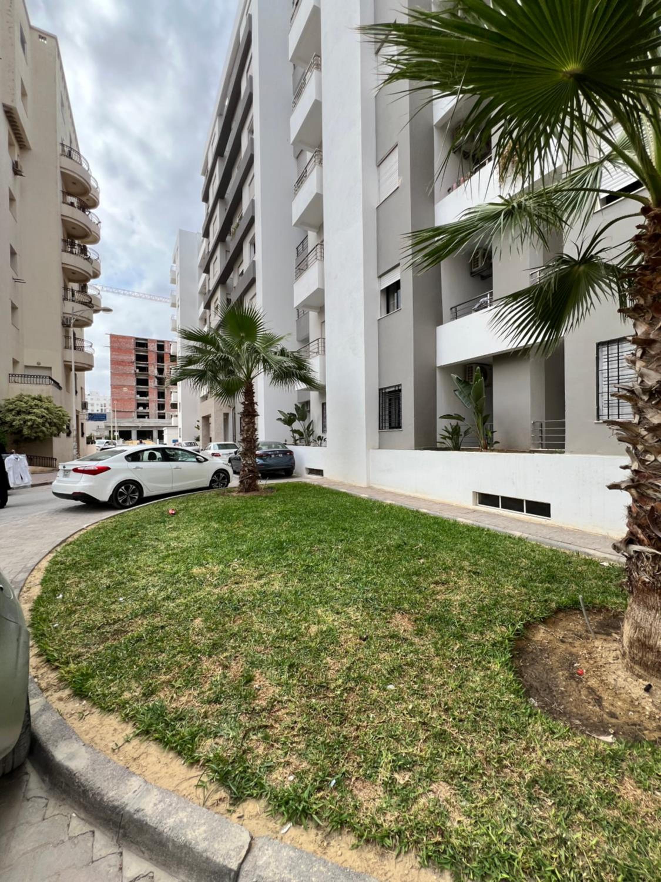 Location appartement luxueux Tunis view 4