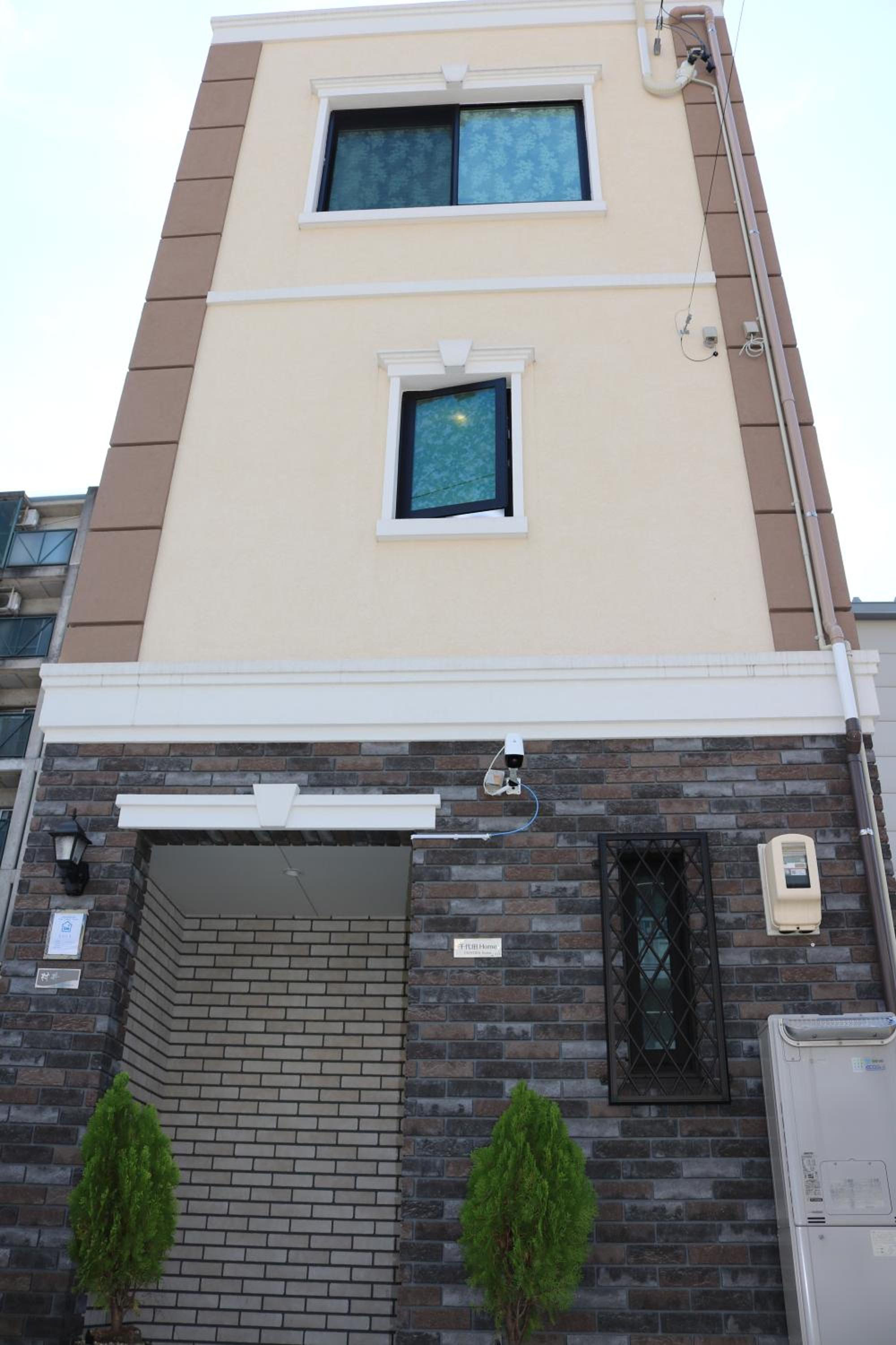 Chiyoda Home Osu sakae Subways JR trin Spa parking view 3