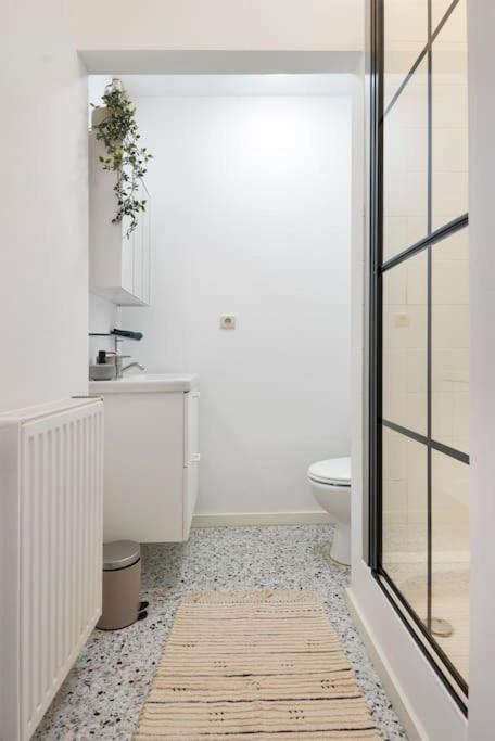 Top Location - City Center 1BR with Stylish Decor
