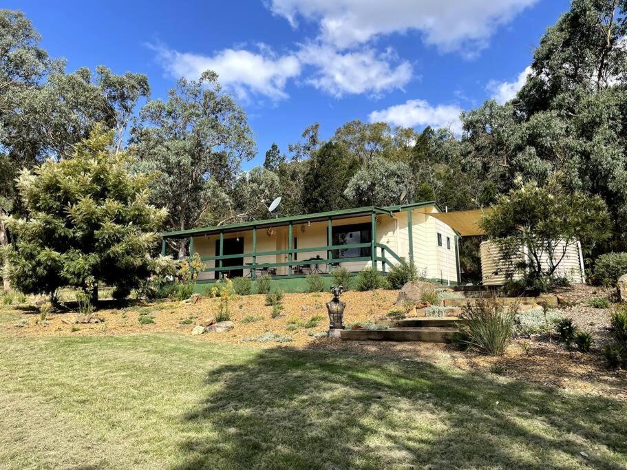 Frog Hill 8 bedroom luxe rural retreat near town with 2 houses