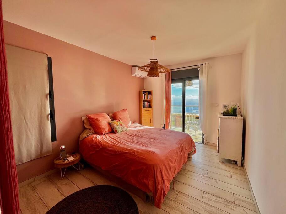 Villa Nirvana avec piscine et vue panoramique