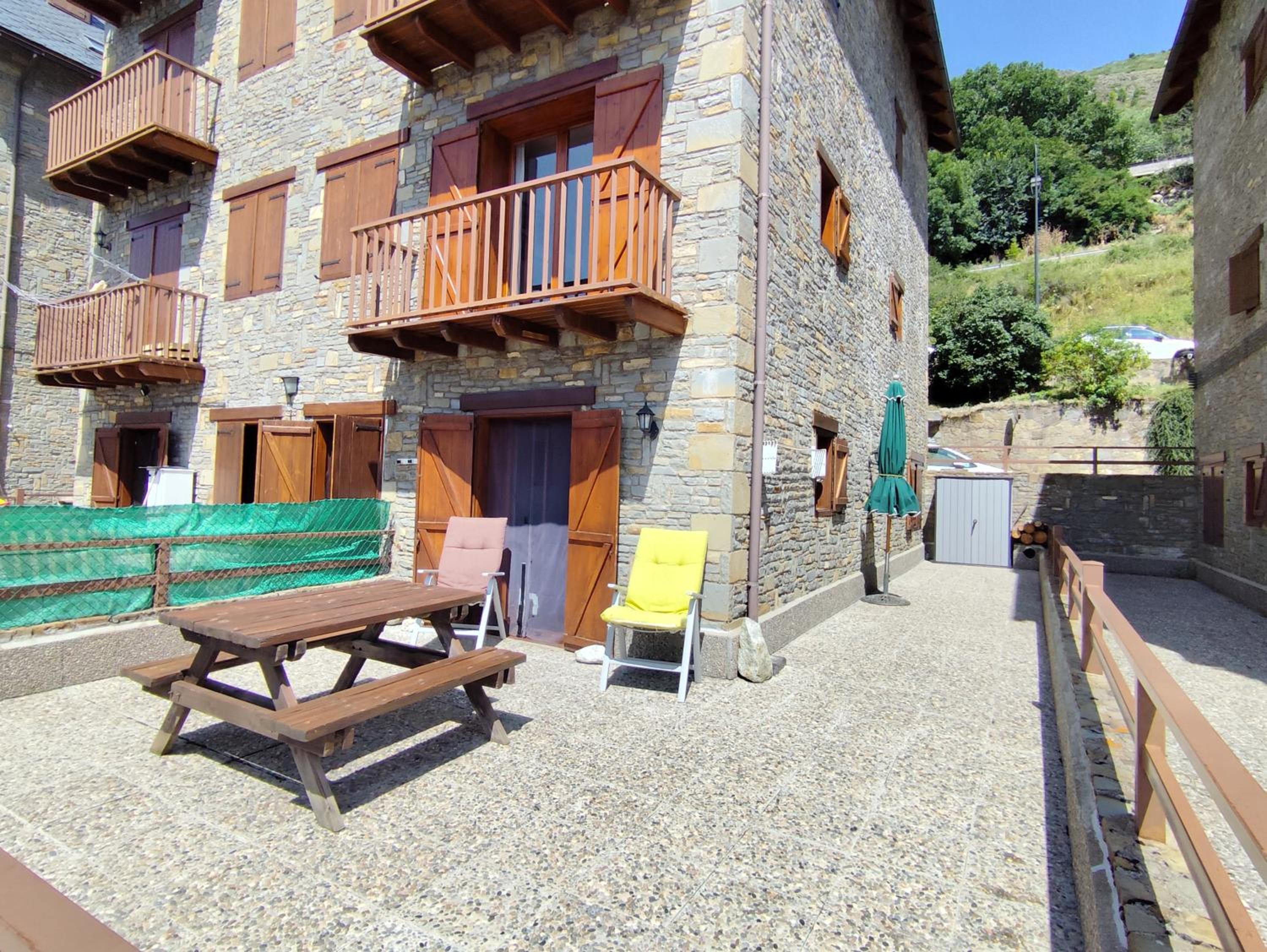 Apartamento con gran terraza y vistas panorámicas en Taüll, con plaza de parking