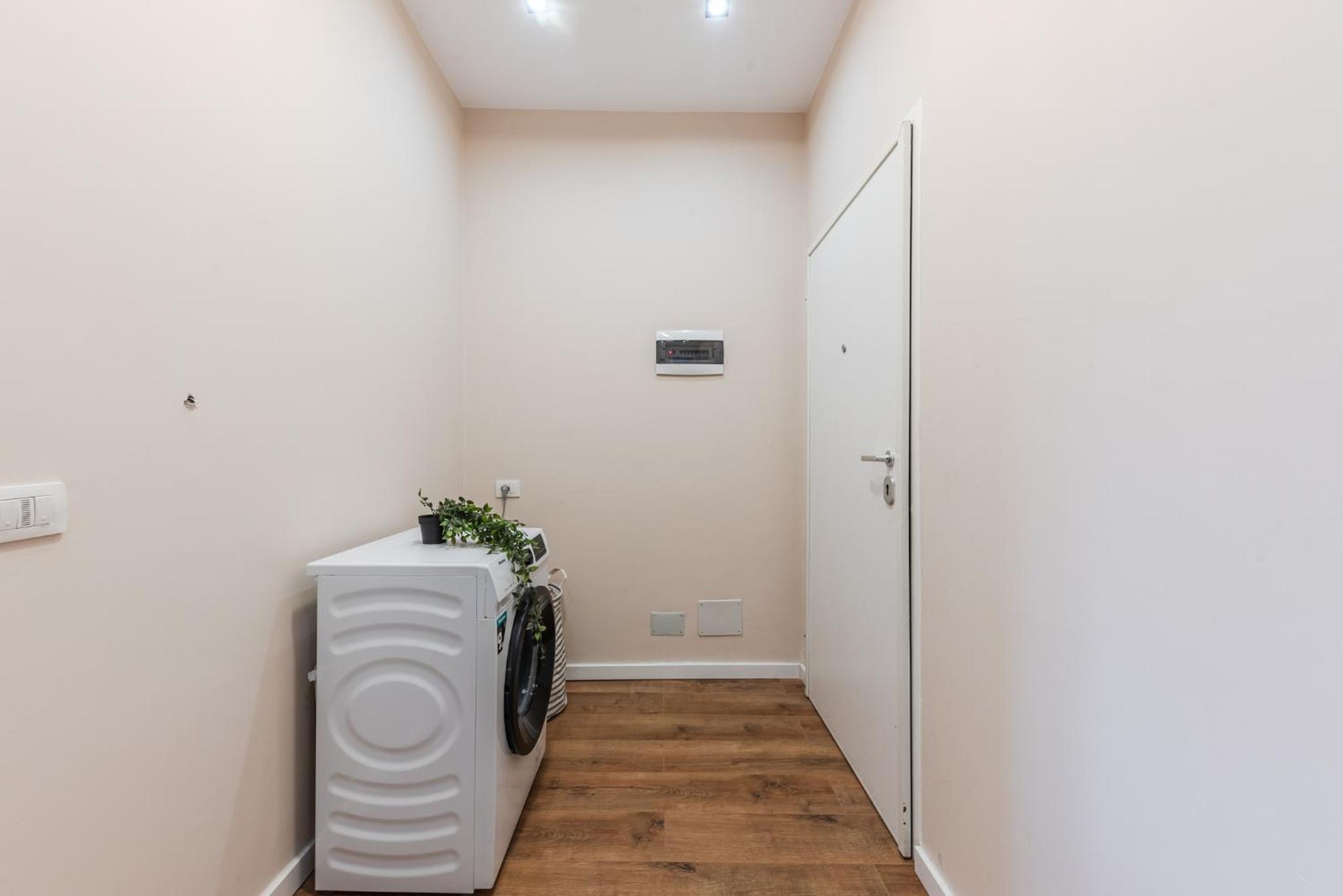 Urban Oasis 1 bedroom Apartment 500mbs